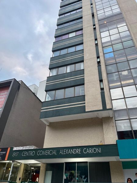 Fachada do Centro Comercial Alexandre Carioni, Av. Rio Branco 817 — prédio da Unidade Centro, Florianópolis